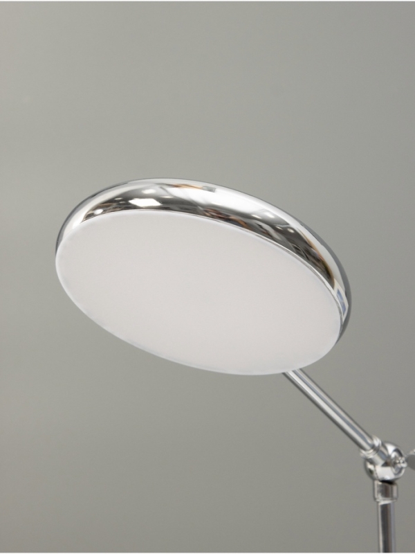 Настольная лампа Настольная лампа "Босс" 7Вт LED 3000-6000К 15х28х34см