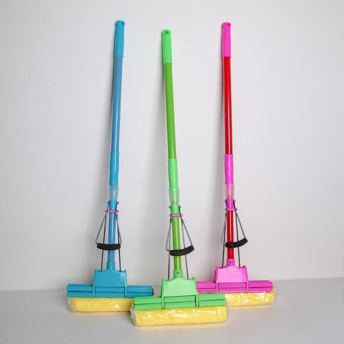 Швабра для мытья пола с двойным роликовым отжимом Доляна, насадка ПВА 28×6 см, телескопическая ручка 96-119 см, цвет МИКС Швабра для мытья пола с двойным роликовым отжимом Доляна, насадка ПВА 28×6 см, телескопическая ручка 96-119 см, цвет МИКС