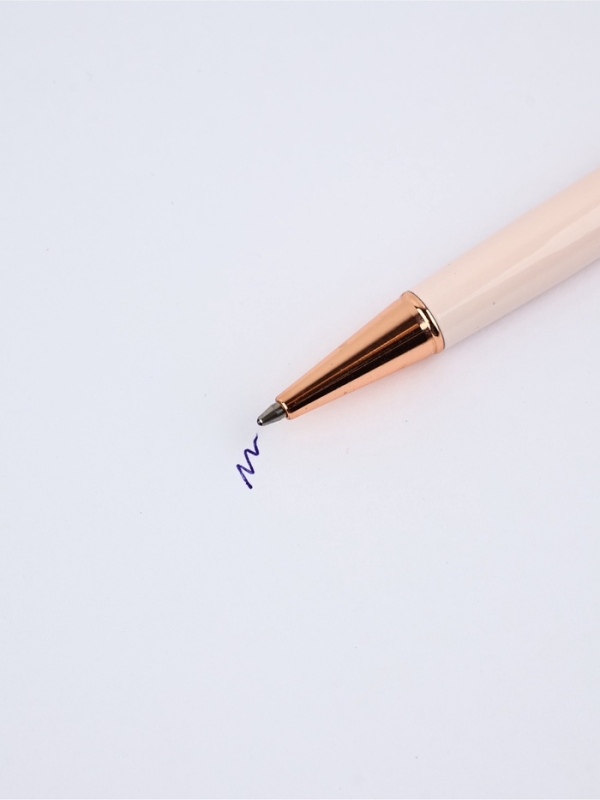 Ручка шариковая синяя паста металлический корпус с шейкером «Самая нежная» 1.0 мм Ручка шариковая синяя паста металлический корпус с шейкером «Самая нежная» 1.0 мм