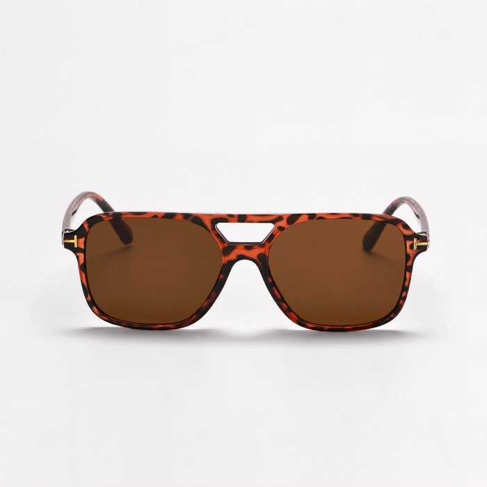 Очки солнцезащитные, UV 375, линза 4.4 х 5.5 см, ширина 14.7 см, дужка 14.2 см, темные Очки солнцезащитные, UV 375, линза 4.4 х 5.5 см, ширина 14.7 см, дужка 14.2 см, темные