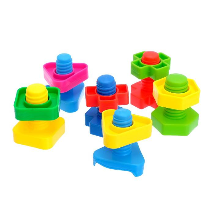 Конструктор «Болты и гайки», размер одной детали 4 х 4 х 1,5 см Конструктор «Болты и гайки», размер одной детали 4 х 4 х 1,5 см