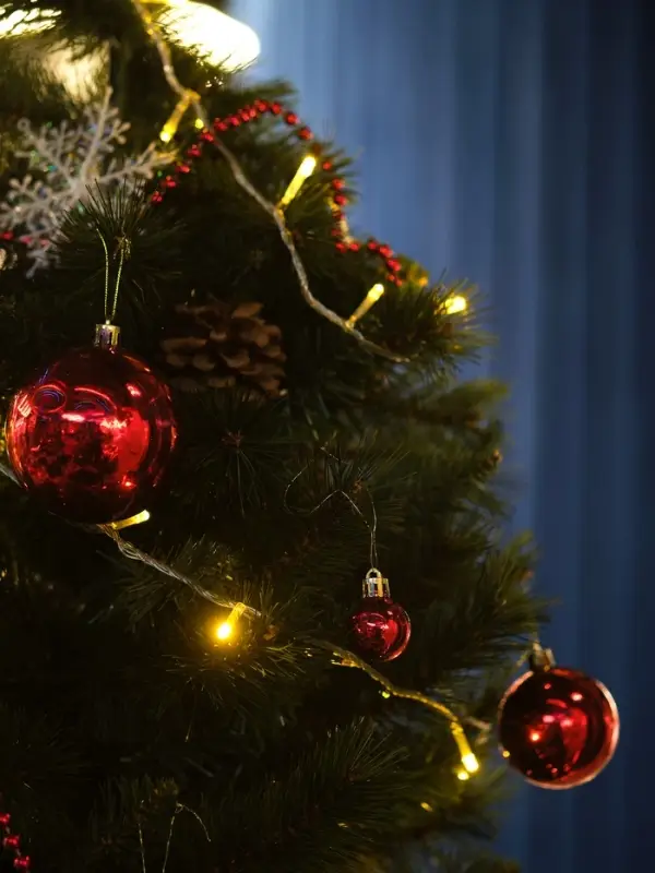 Гирлянда &laquo;Нить&raquo; 5 м, IP20, прозрачная нить, 50 LED, 8 режимов, 220 В, свечение жёлтое