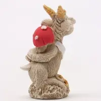 Фигурка декоративная &laquo;Козел с мухомором&raquo;, 6&times;4&times;3 см, слоновая кость