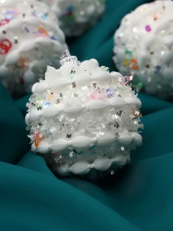 Набор шаров пластик d-6 см, 6 шт Набор шаров пластик d-6 см, 6 шт "Акли" белый