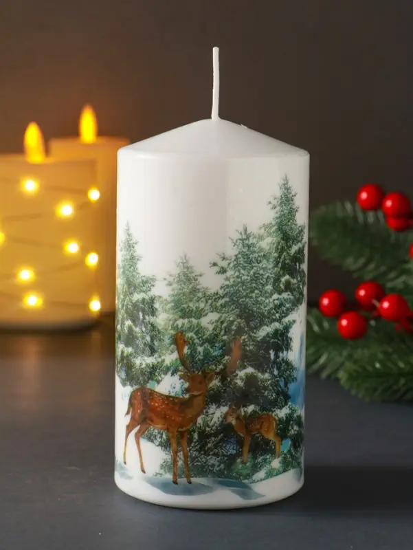 Свеча столб 70х140мм с декором, олени Свеча столб 70х140мм с декором, олени