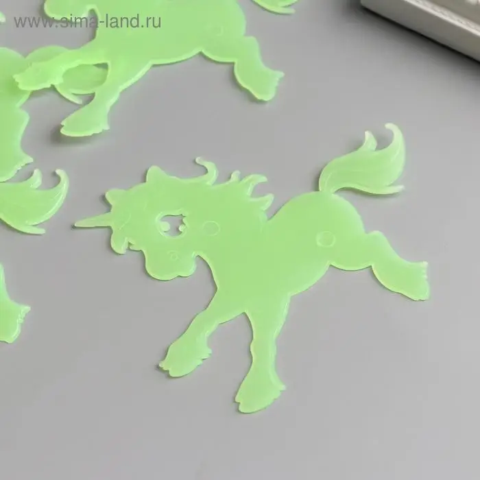 Наклейки интерьерные фосфорные «Единороги», набор 4 шт., зелёная, 17×12 см Наклейки интерьерные фосфорные «Единороги», набор 4 шт., зелёная, 17×12 см