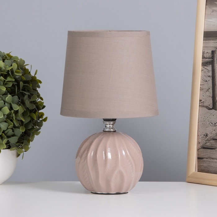 Лампа настольная «Пабло» 1×40 Вт Е14 коричневый 14×14×24 см Лампа настольная «Пабло» 1×40 Вт Е14 коричневый 14×14×24 см