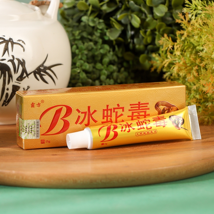 Мазь для тела с экстрактом яда кобры, 15 г Мазь для тела с экстрактом яда кобры, 15 г