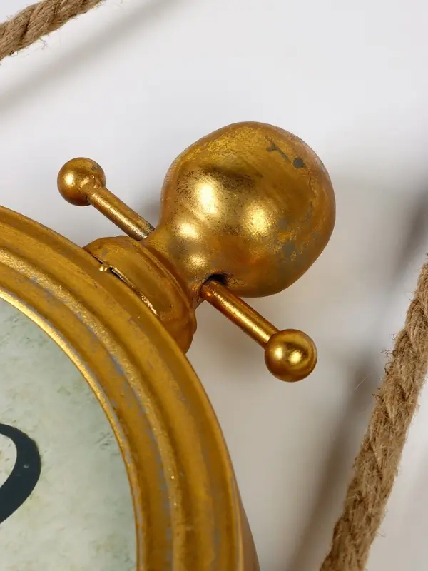 Часы настенные интерьерные &laquo;Кортили&raquo;, дискретный ход, на подвесе, 35&times;64 см, золотистые, от батарейки 1&times;АА