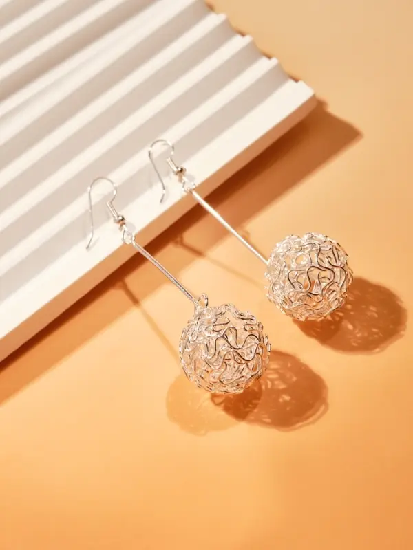 Серьги висячие «Шарик», переплетение, цвет светлое серебро, 6.5 см Серьги висячие «Шарик», переплетение, цвет светлое серебро, 6.5 см