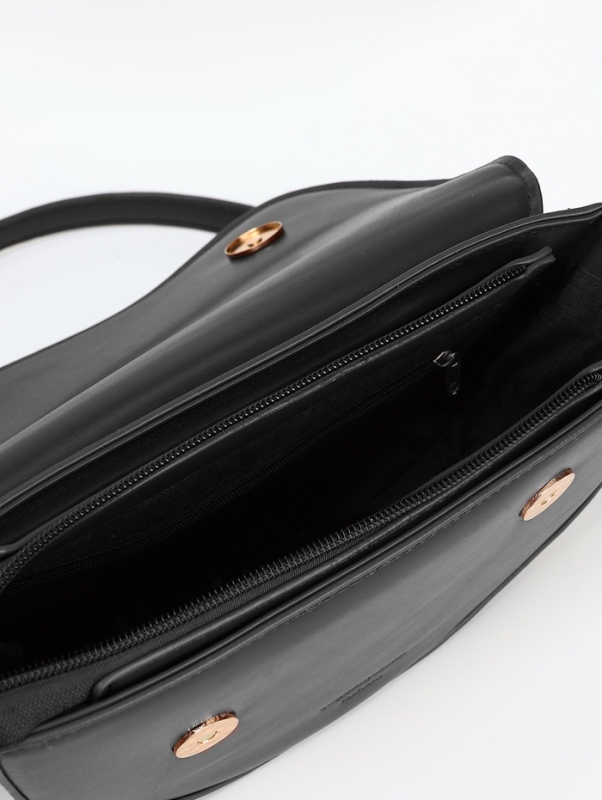 Сумка женская мессенджер на молнии, цвет чёрный Сумка женская мессенджер на молнии, цвет чёрный