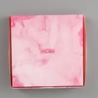 Коробка подарочная с окном &laquo;Подарок&raquo;, 20&times;20&times;4 см, самосборная