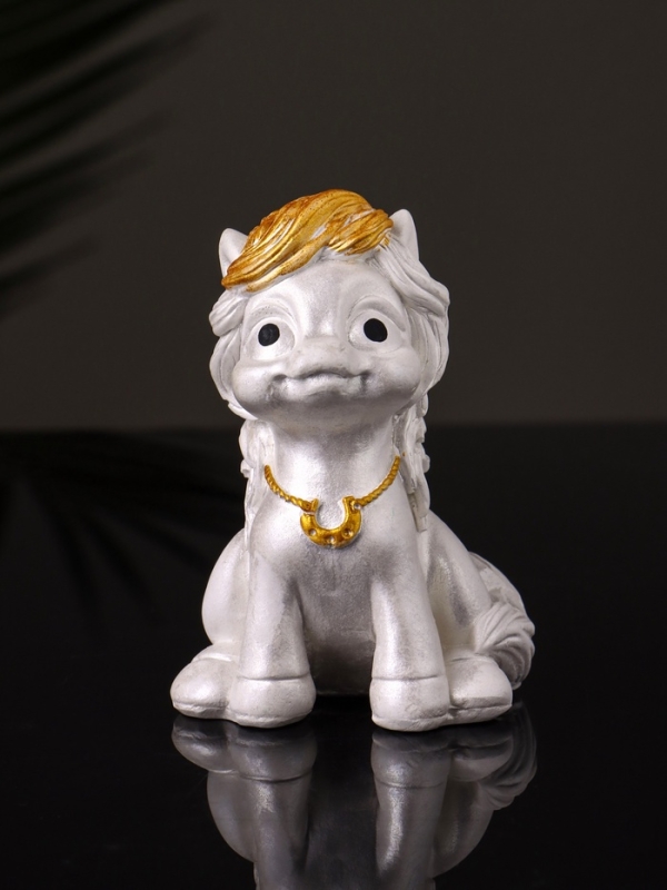 Статуэтка "Пони с подковой" 8х5х5 см, перламутр