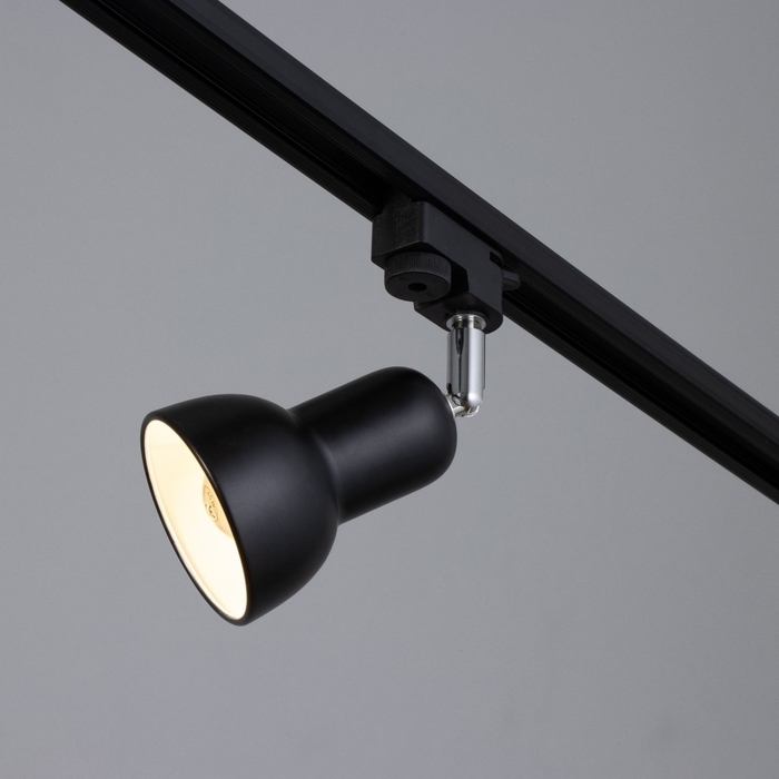 Светильник трековый Светильник трековый "Мудрец" Е27 40Вт черный 9х9х19,5см