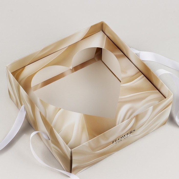 Коробка для цветов с формовым вкладышем и PVC крышкой «Для тебя», 23.5 х 23.5 х 15 см Коробка для цветов с формовым вкладышем и PVC крышкой «Для тебя», 23.5 х 23.5 х 15 см