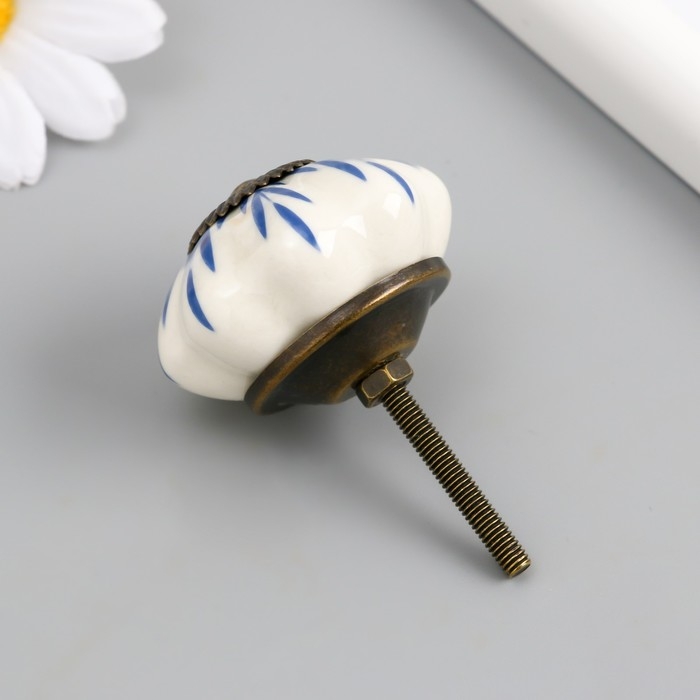 Ручка для шкатулки керамика, металл Ручка для шкатулки керамика, металл "Синие веточки" 4,2х4,2х6 см