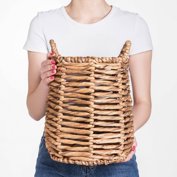 Корзина плетеная, 26/22х29/34 см, камыш Корзина плетеная, 26/22х29/34 см, камыш