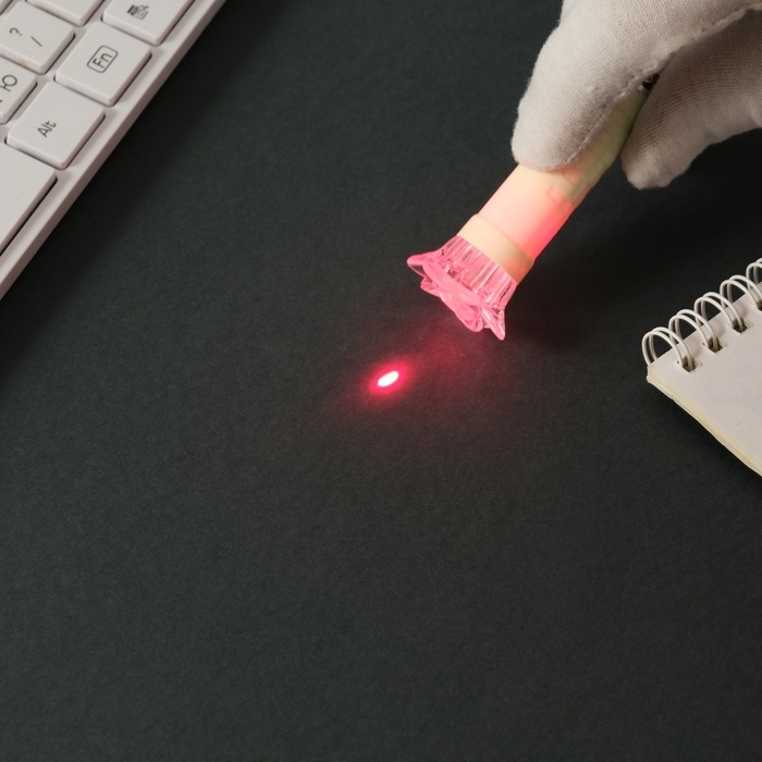 Указка лазерная+фонарик Указка лазерная+фонарик "Зелёная" 3 режима светит, мигает, лазер LR44х3 шт 3х3х9 см