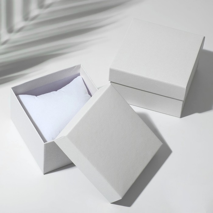 Коробочка подарочная под часы «Минимал», 9×9 (размер полезной части 8,3×8,3см), цвет белый Коробочка подарочная под часы «Минимал», 9×9 (размер полезной части 8,3×8,3см), цвет белый