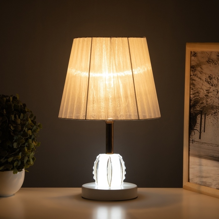 Лампа настольная Лампа настольная "Клаудия" 1х40Вт Е27 1х5Вт LED белый/прозрачный 21х21х34см