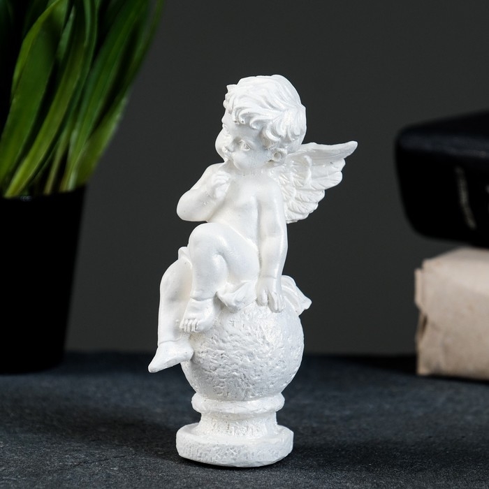 Фигура Фигура "Ангел на шаре" перламутр, 11х5х5см