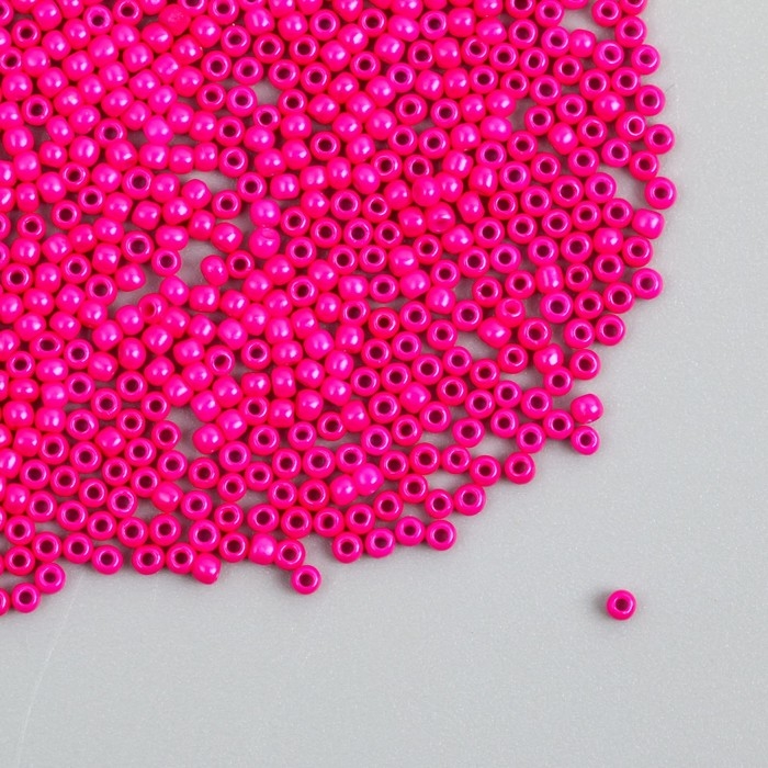 Бисер стекло 12/0  Бисер стекло 12/0 "Ярко-розовый" ровный №687 450 гр