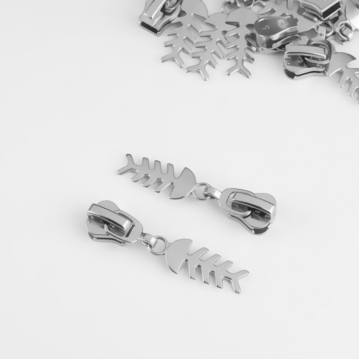 Бегунок автоматический для молнии «Трактор», №5, декоративный «Рыба», 10 шт, цвет никель Бегунок автоматический для молнии «Трактор», №5, декоративный «Рыба», 10 шт, цвет никель