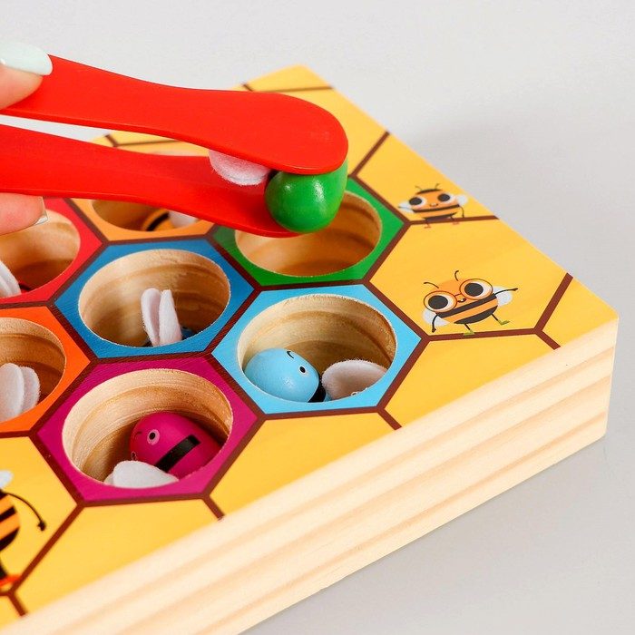 Развивающая игра «Достань и положи пчёлку» 4,5 × 14,5 × 20 см Развивающая игра «Достань и положи пчёлку» 4,5 × 14,5 × 20 см