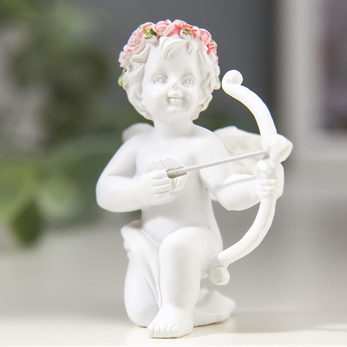 Сувенир полистоун  Сувенир полистоун "Купидон" в венке из роз, МИКС, 6,5х6х5 см