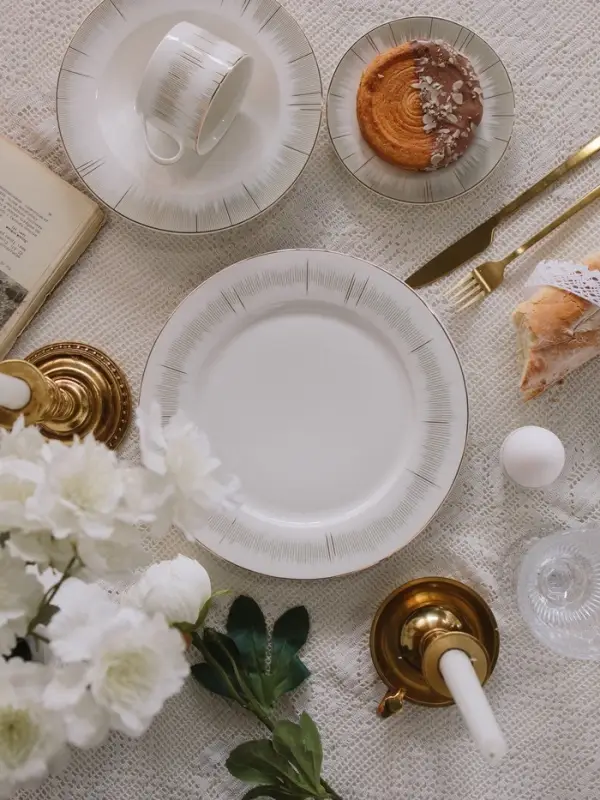 Тарелка WY Golden rays, d=20 см, фарфор, белая