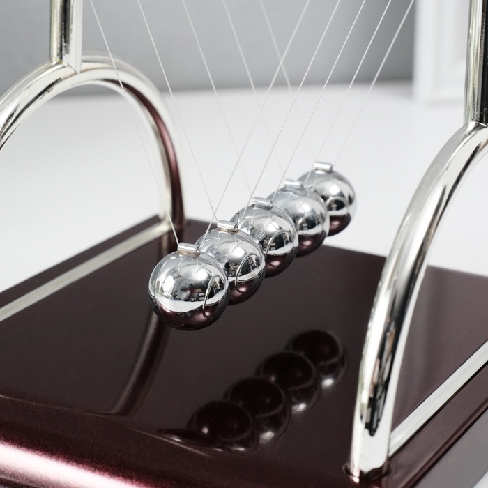 Маятник Маятник "Шары техно" квадрат столбик 9 x 9 x 7,5 см