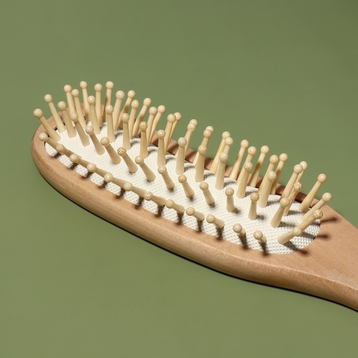 Расчёска массажная «Натурель», 5×23 (±1) см, цвет «светлое дерево»
