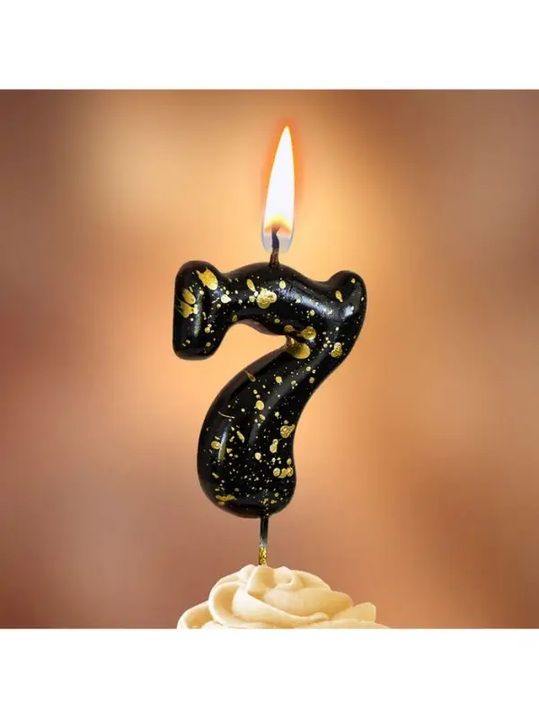 Свеча в торт "Черные брызги", цифра "7"