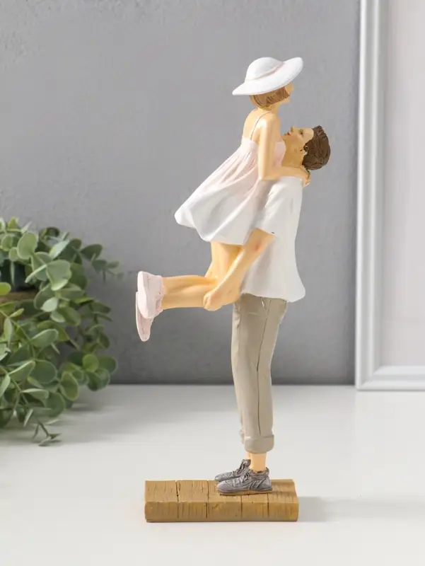 Сувенир полистоун "Влюблённые - я буду носить тебя на руках" 29,5 см