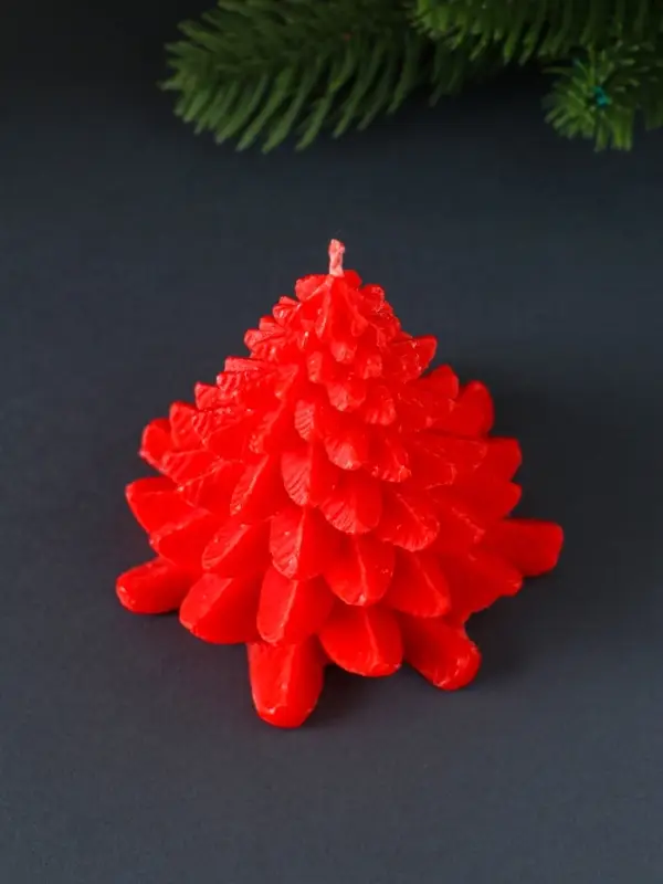 Свеча "Ель пушистая" 80х80х90 мм, красная