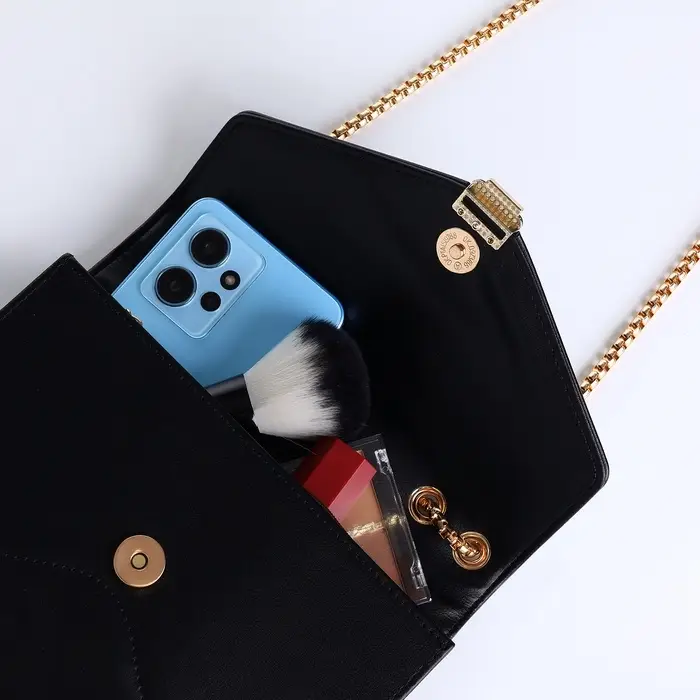 Сумка женская мессенджер на магните, 20&times;6&times;13 см, чёрная