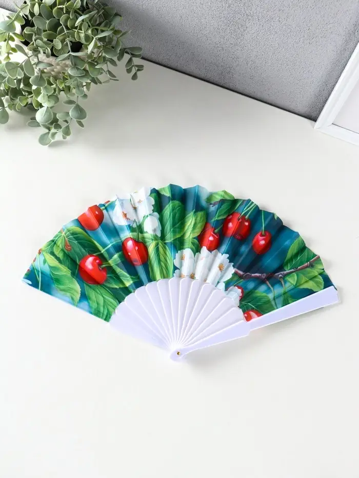 Веер пластик, текстиль "Вишня и цветки" МИКС 23 см Веер пластик, текстиль "Вишня и цветки" МИКС 23 см