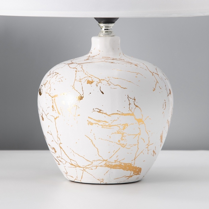 Настольная лампа с абажуром RISALUX «Сарин», Е27, 40 Вт, бело-золотой, 30×30×39.5 см Настольная лампа с абажуром RISALUX «Сарин», Е27, 40 Вт, бело-золотой, 30×30×39.5 см