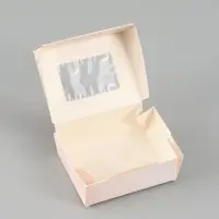Коробка подарочная складная &laquo;Подарок&raquo;, 10&times;8&times;3.5 см, с окном