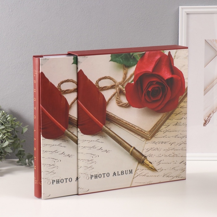 Фотоальбом на 800 фото 10х15 см Фотоальбом на 800 фото 10х15 см "Роза и перьевая ручка" в коробке 5,5х30,5х33,5 см