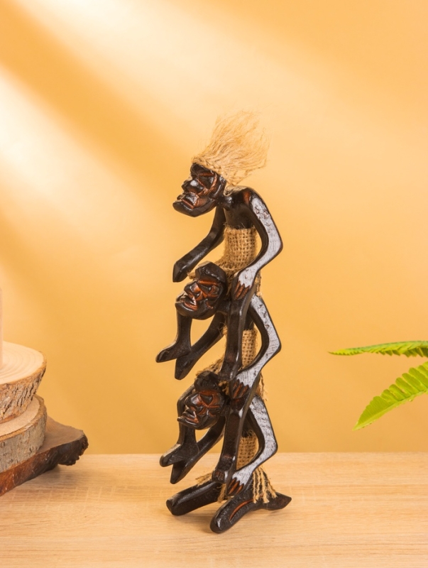 Сувенир «Башня из аборигенов», 7×8×24 +/- 2 см, дерево Сувенир «Башня из аборигенов», 7×8×24 +/- 2 см, дерево