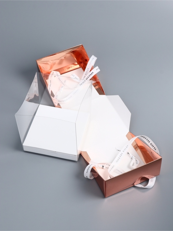 Коробка под бенто-торт с ленточками, ,розовое-золото , 21 х 21 х 25 см Коробка под бенто-торт с ленточками, ,розовое-золото , 21 х 21 х 25 см