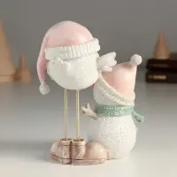 Фигурка полистоун &laquo;Снеговичок с птичкой на высоких ножках&raquo;, 11&times;7.5&times;13 см