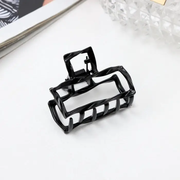 Крабик для волос &laquo;Сабина&raquo;, прямой, 4 см, чёрный