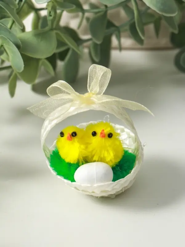 Фигурка пасхальная &laquo;Цыплята в корзинке с яичком&raquo;, набор 12 шт., 5&times;5&times;5 см