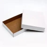 Коробка сборная без печати крышка-дно белая без окна 37&times;32&times;7 см