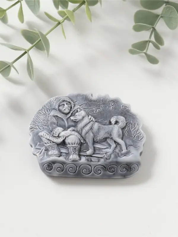 Магнит "С хаски на санях" (барельеф), 6,5см