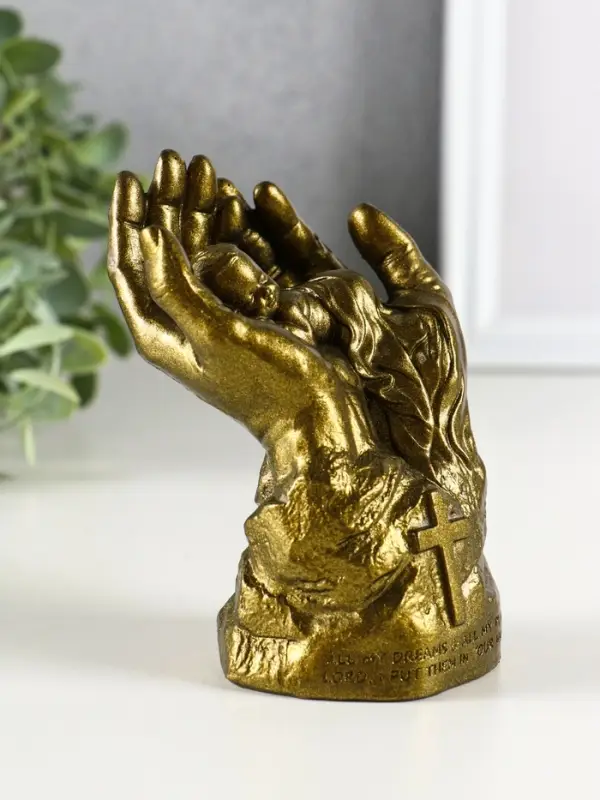 Фигура гипс Фигура гипс "Младенец в руках Бога" 11х8 см, латунь