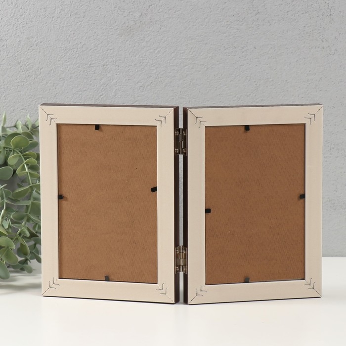 Фоторамка пластик на 2 фото 10х15 см Фоторамка пластик на 2 фото 10х15 см "Абстракция из линий на белом" кофе