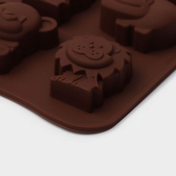 Форма для украшений Доляна «Зоопарк», силикон, 21×10,5 см, 8 ячеек (3,9×3,5 см), цвет коричневый Форма для украшений Доляна «Зоопарк», силикон, 21×10,5 см, 8 ячеек (3,9×3,5 см), цвет коричневый